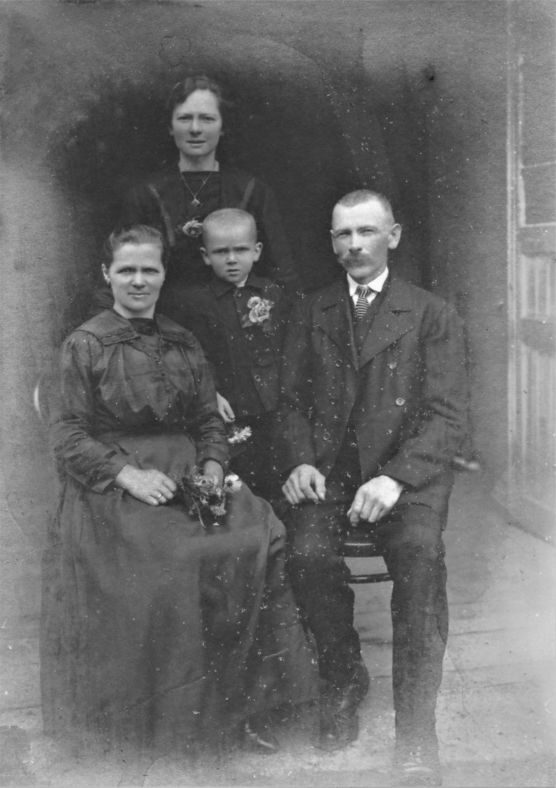 Familie Ludwig Benkö (Hausname "Rosner") - Graf Erdödystraße 75