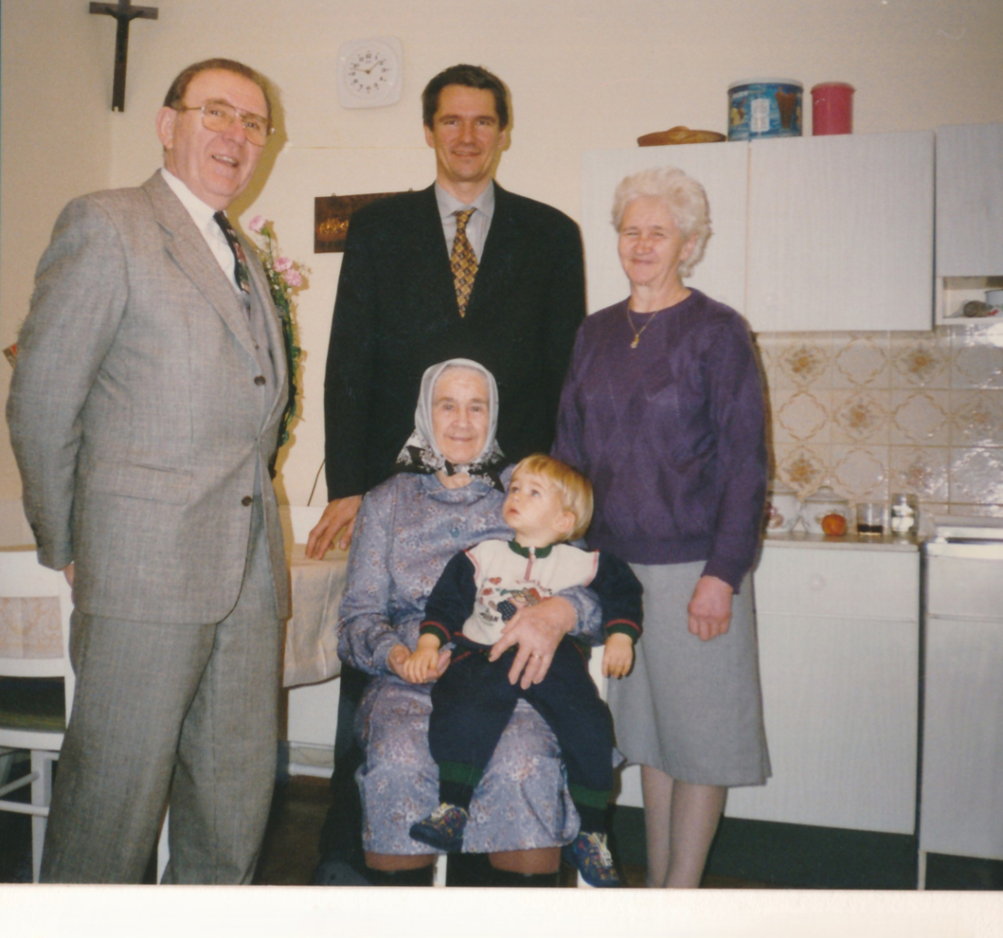 St. Martin 36 / Oberwarterstraße 47: Besuch der Gemeindevertreter zum 80er von Rosa Körper (geb. Nemeth, *1916/+2000) -  Racz/Gartner/Guger