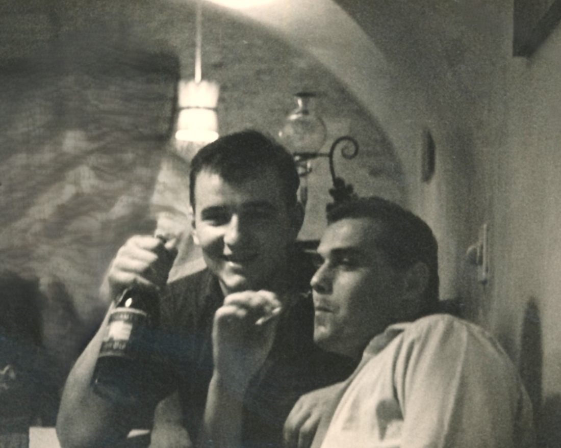 Ludwig Wagner und Alfred Wagner in der Kellerbar beim "Sani" (Rummel - Eisgartl) - Steinamangererstraße 14