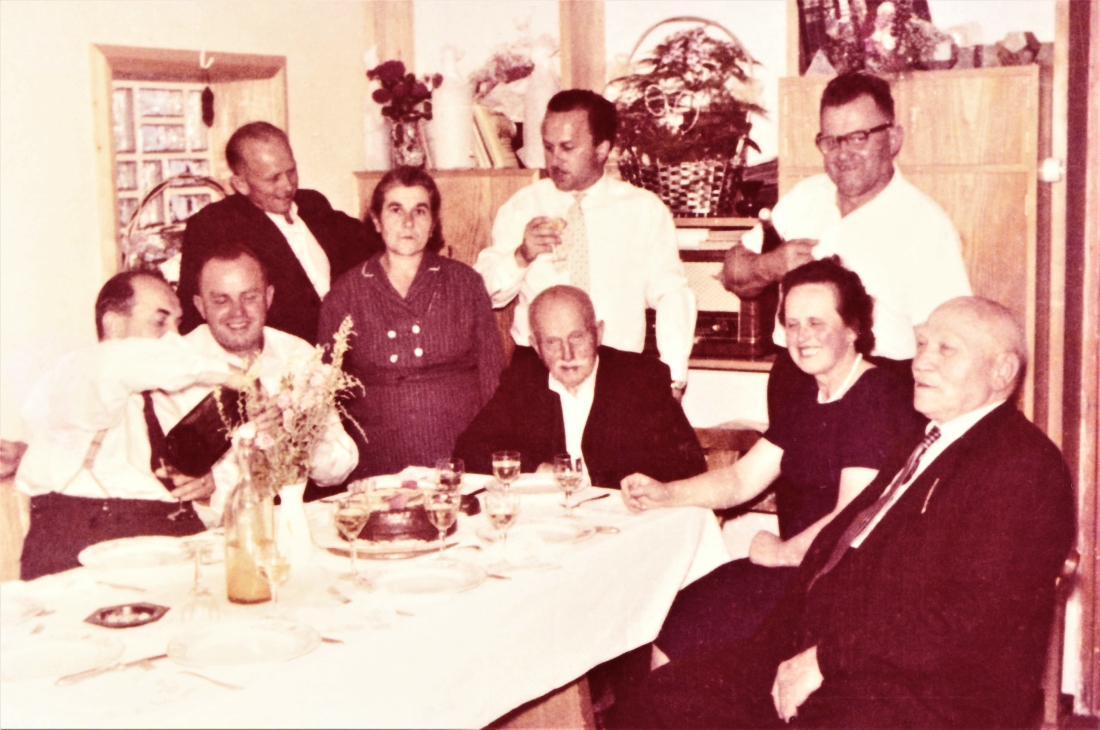 Spenglermeister Ludwig Schober sen. (*1870/+1967)  feiert seinen 90. Geburtstag