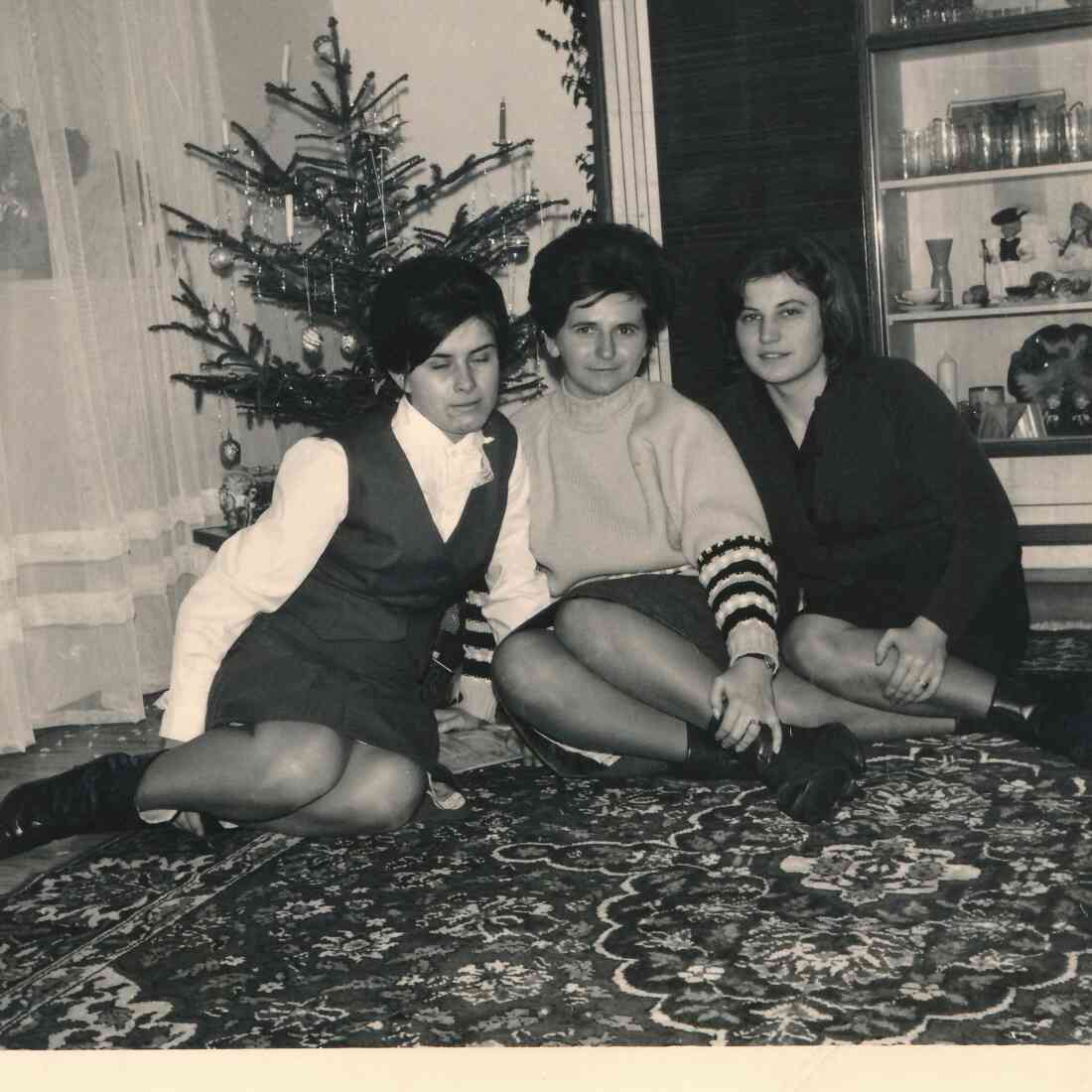 Unter´m Christbaum: Weihnachten mit Freundinnen - Oswald/Benkö/Asboth