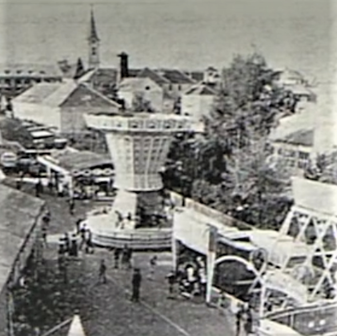 Inform: Vergnügungspark am Badplatz