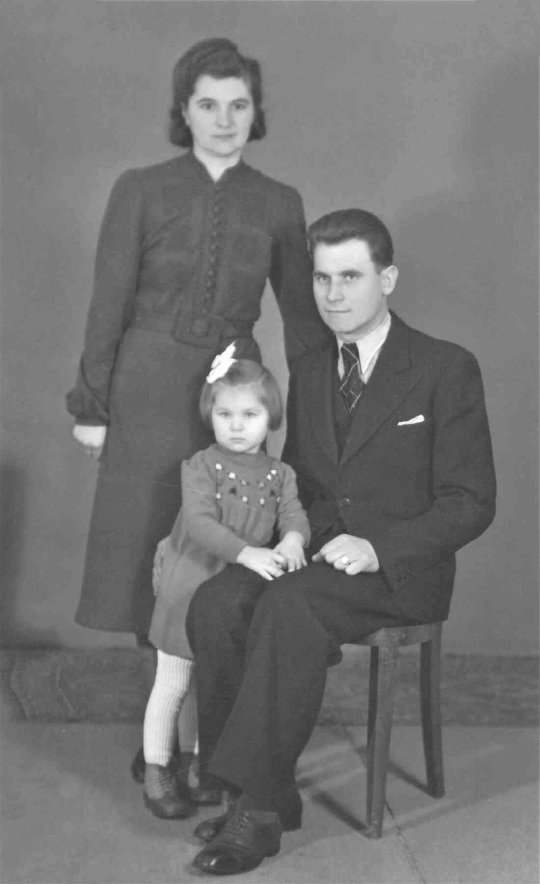 Fam. Alexander Szabo (*1910 / +1945) - Roseggergasse 7