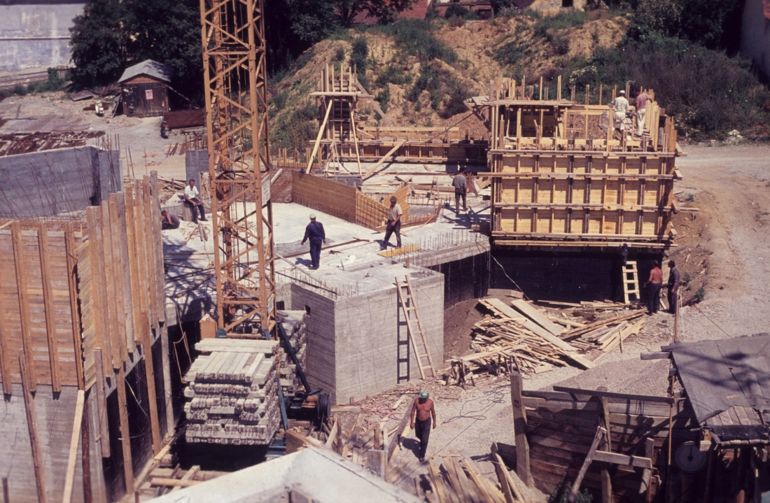 Bau der neuen röm. kath. Osterkirche