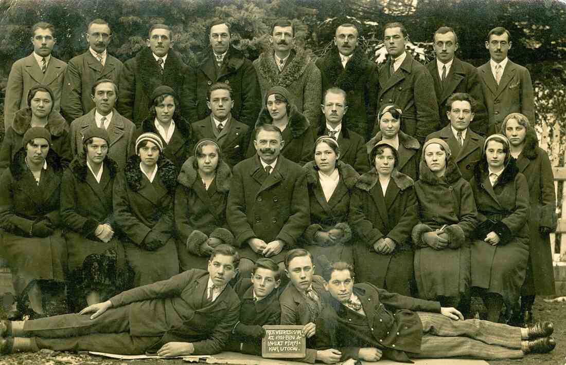 Reformierte Pfarrgemeinde: Ref. gemischter Chor als Nachfolger des 1921 gegründeten Männerchores - Chorleiter Karl Vörösmarty