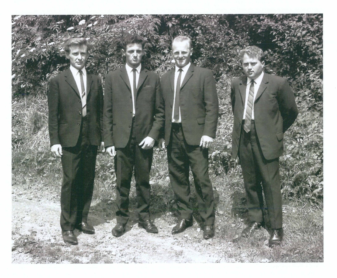 St. Martin: Gruppe elegante, junger Männer - Halper/Guger/Mirtl/Stelzer