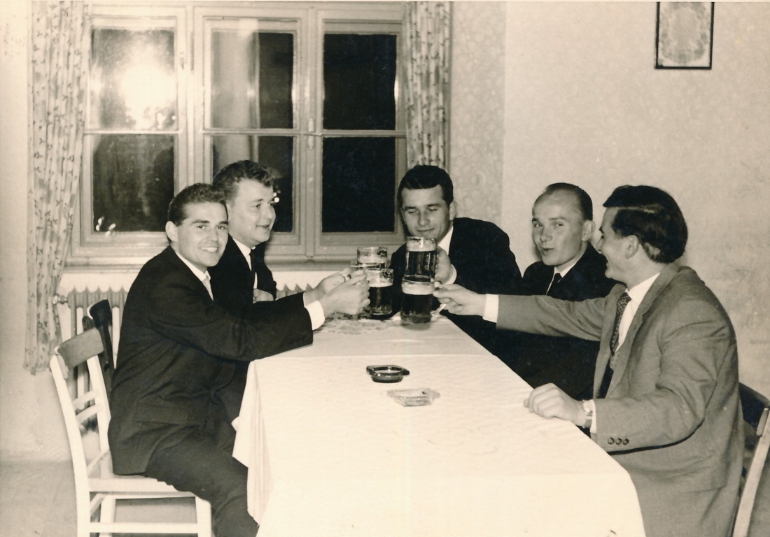 In geselliger Runde - Wagner/Übelher/Kiss/Mayer/Gangoly