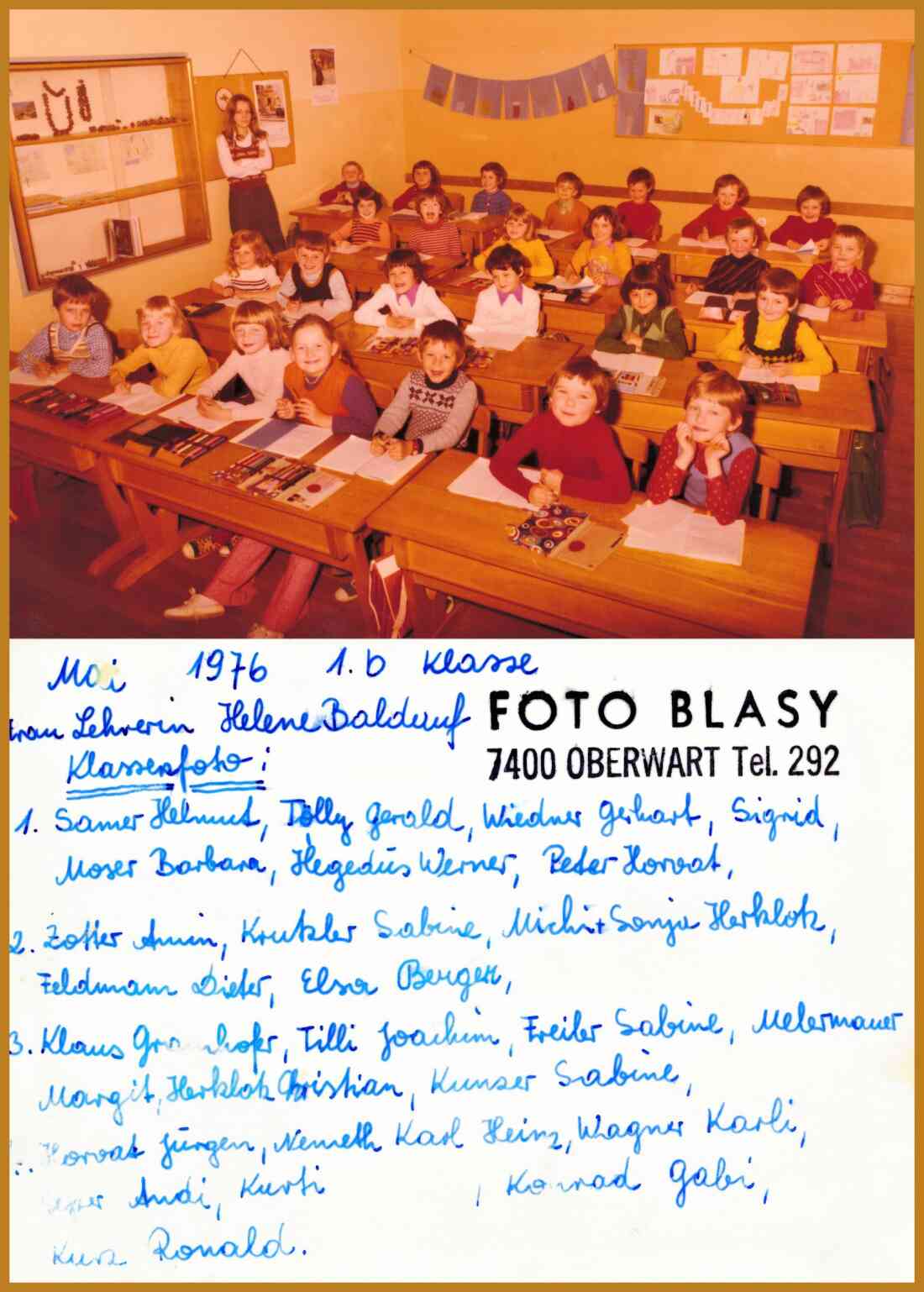 Volksschule: Klassenfoto der 1.b Klasse