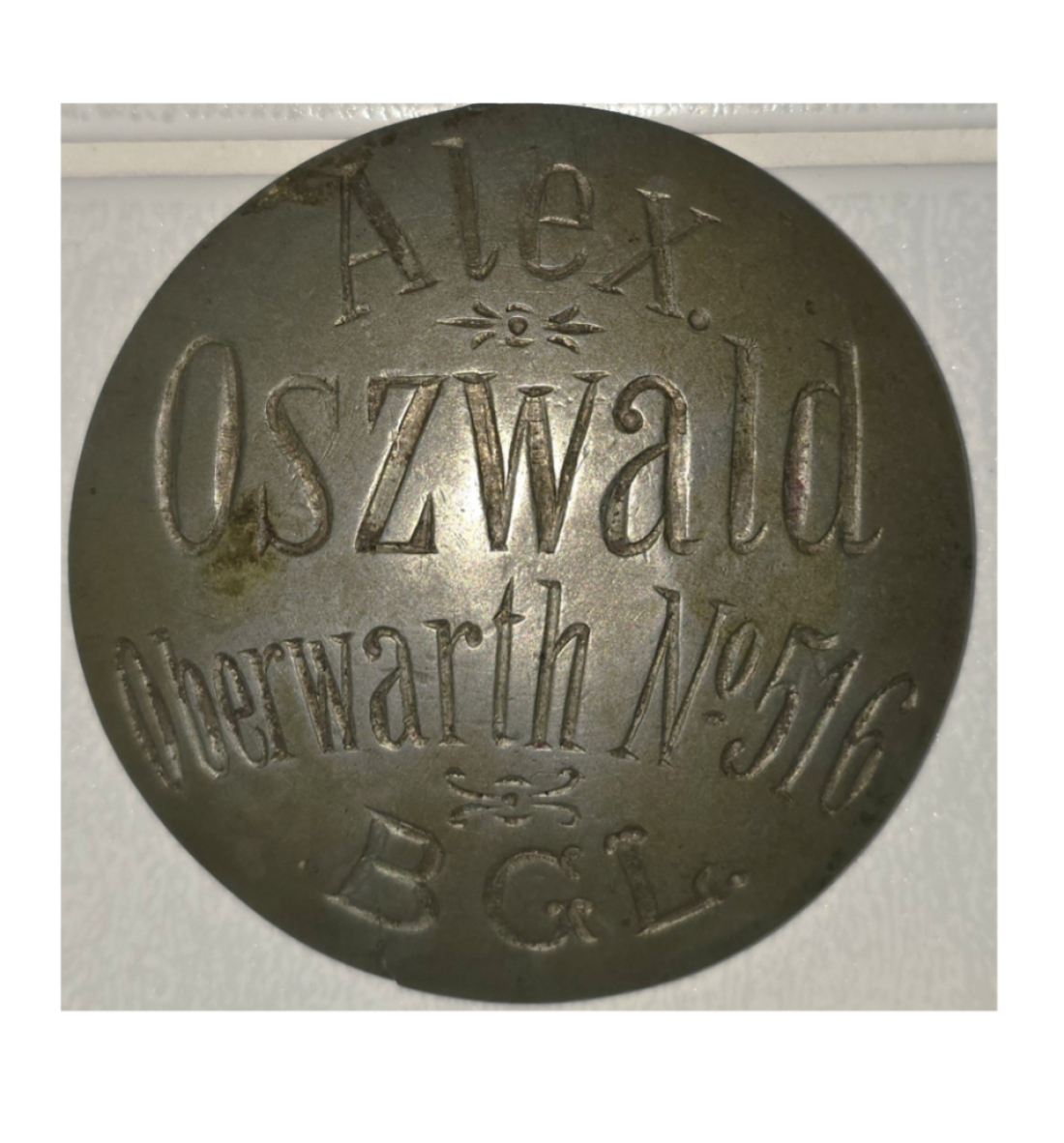 Metallplakette „Pferde-Rosette“ von Alexander / Sandor Oswald - OW 516/Rechte Bachgasse 45