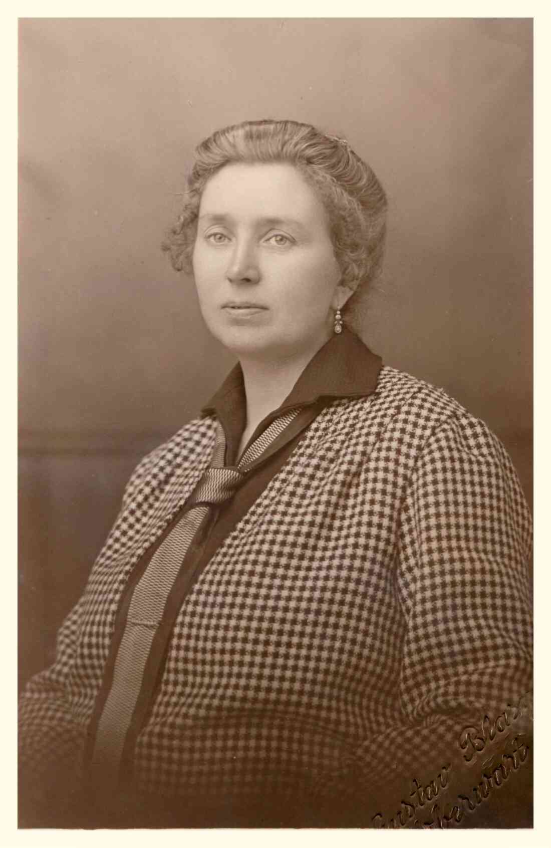 Maria Schuch (geb. Grabner, *1885/+1962) - Portrait
