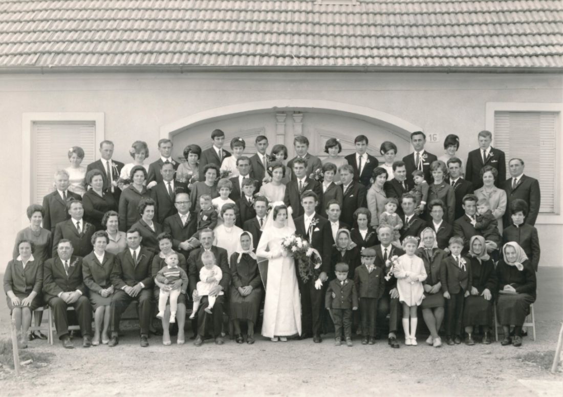 St. Martin: Die Hochzeitsgesellschaft der Hochzeit Margarethe Guger und Friedrich Guger