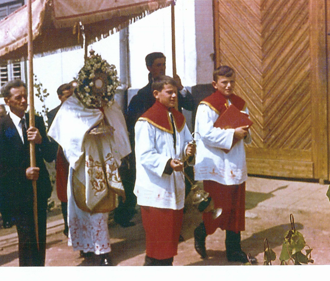 St. Martin: Fronleichnamsumzug mit Pfarrer Paul Jagenbrein - Polster/Garber/Pinter