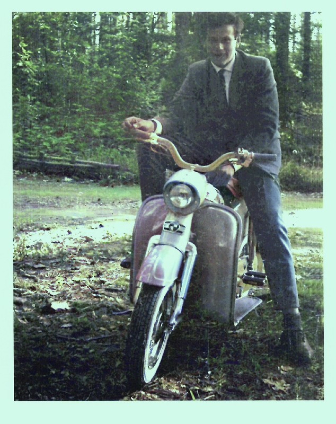 St. Martin: "Assi" Johann Garber auf seinem Puch DS 50 Moped