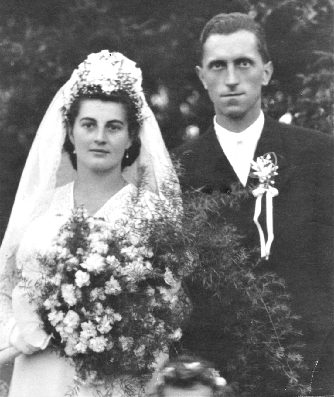 Das Hochzeitspaar Berta Bruckner (*1922/+1978) und Josef Tölly (*1913/+1968) - Leichenbestatter