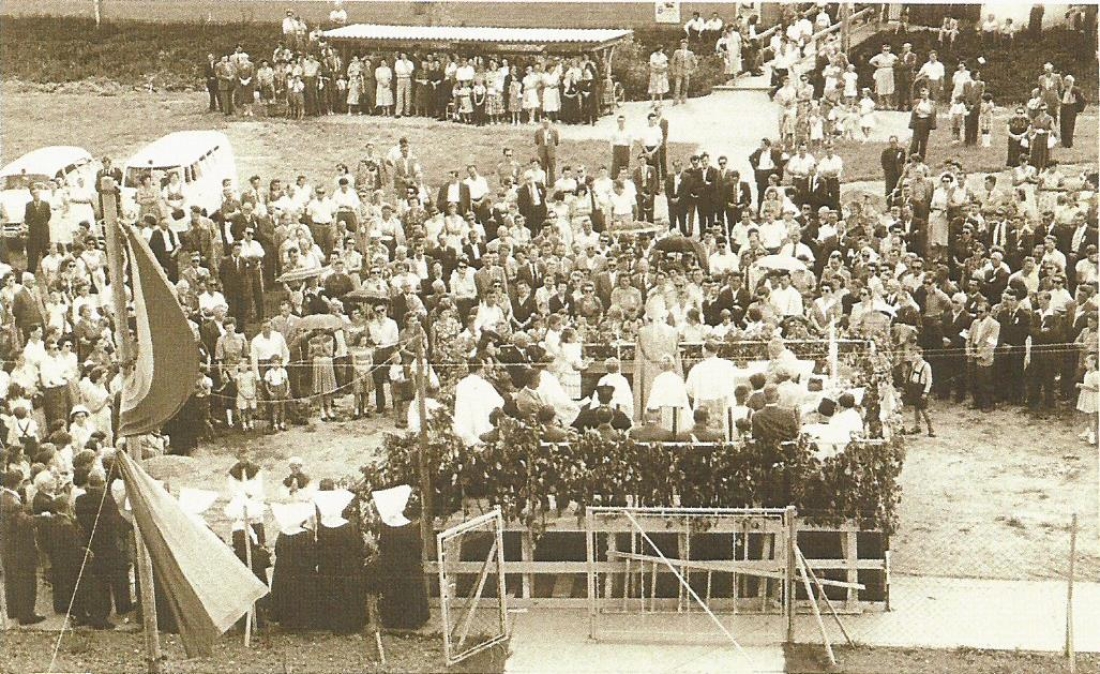 Fahrzeugweihe am Badplatz