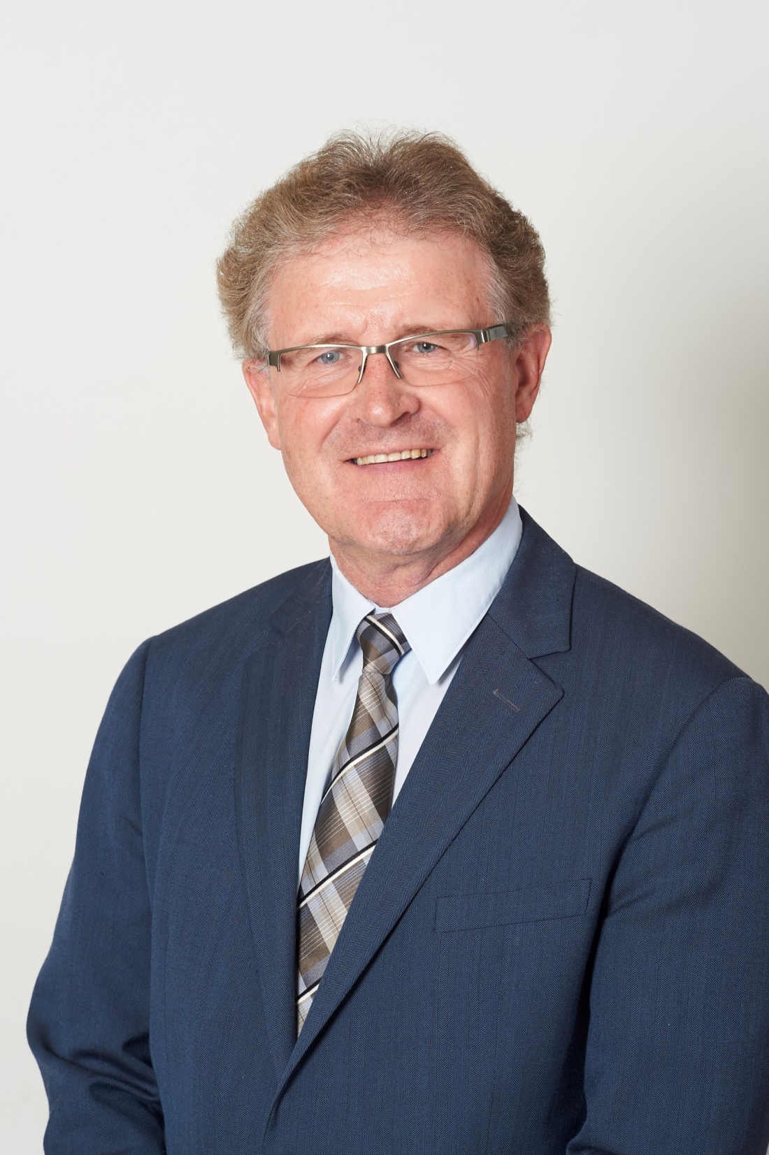 Bezirkshauptmann WHR Dr. Helmut Nemeth - Portrait