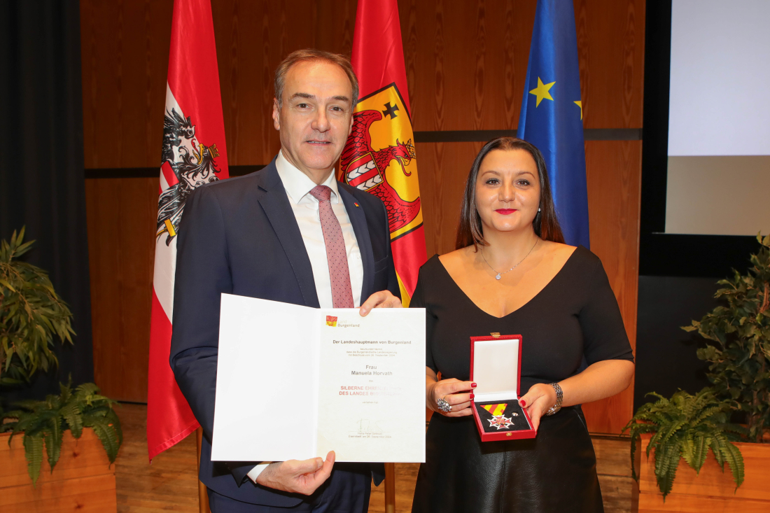 Roma: Verleihung des Großen Silbernen Ehrenzeichens des Burgenlands an Manuela Horvath