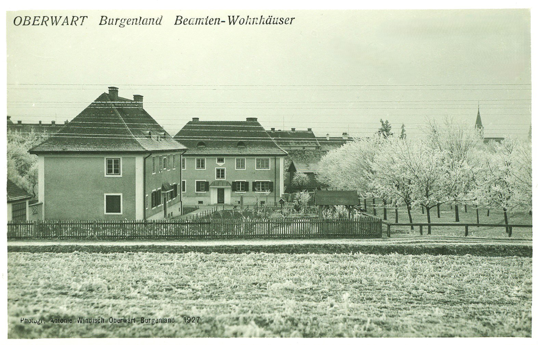 Beamtenhäuser OW 719 / Untere Bahnzeile 2