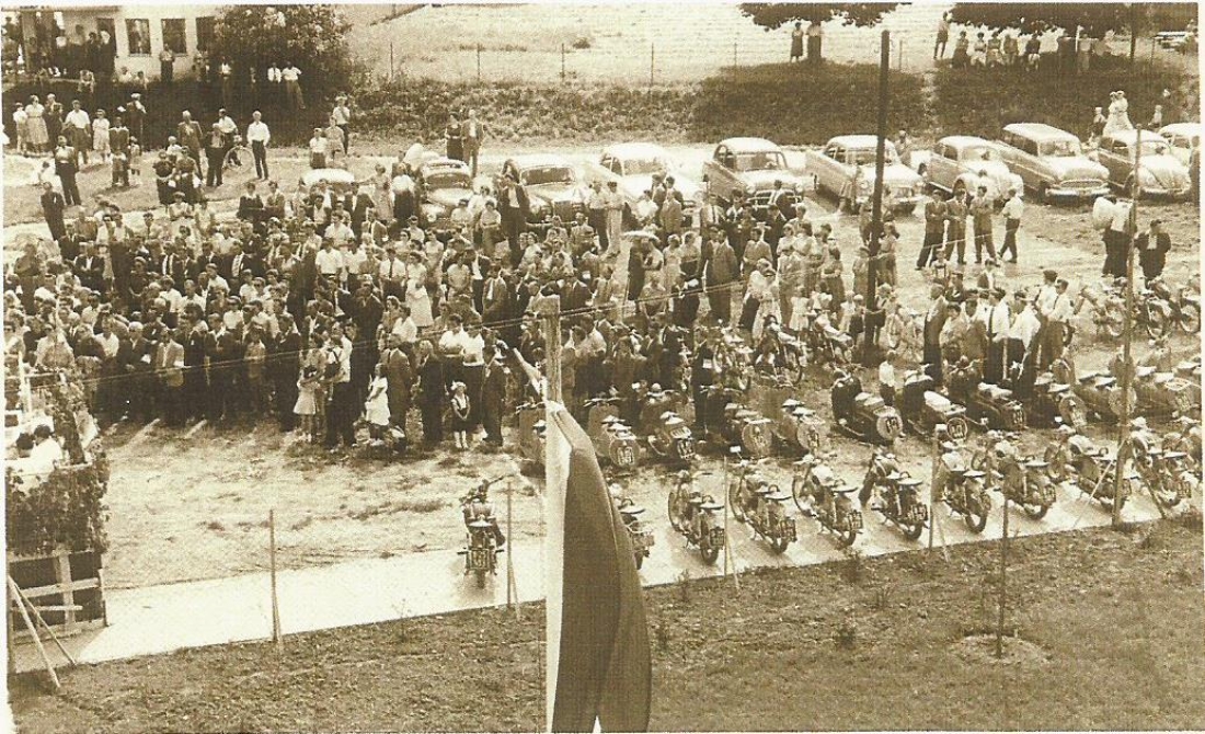 Fahrzeugweihe am Badplatz