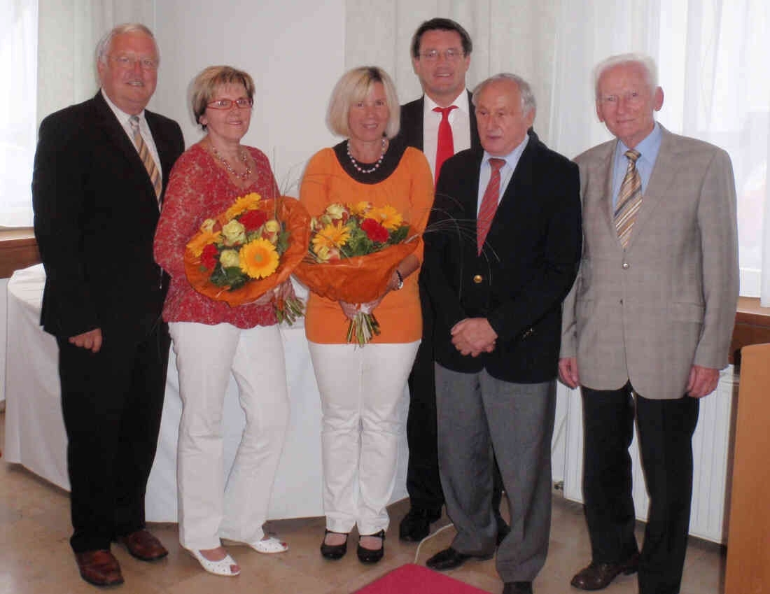 OSG feiert mit Mitarbeiterinnen den Pensionsantritt - Steiner/Branyi/Schmidt/Kollar/Vogl/Orovits