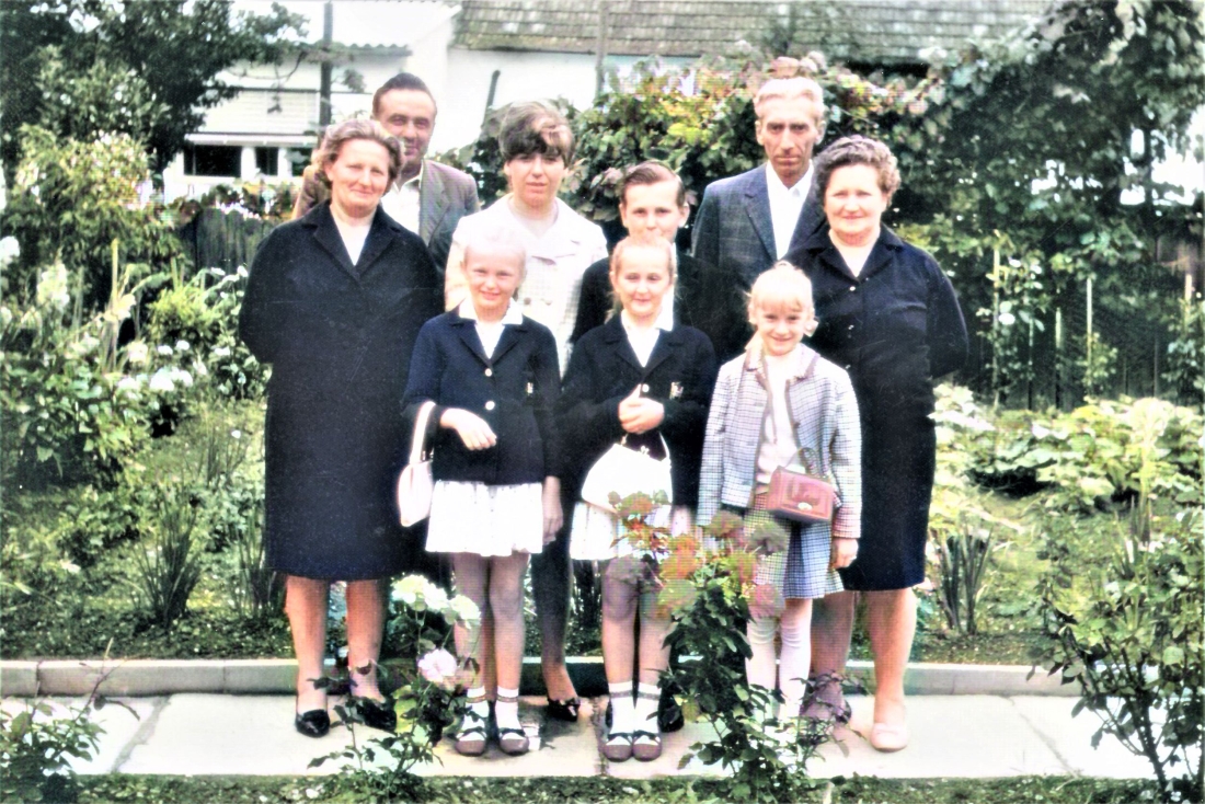 Bild der Familien Oswald und Schmid (Grazerstraße 35)