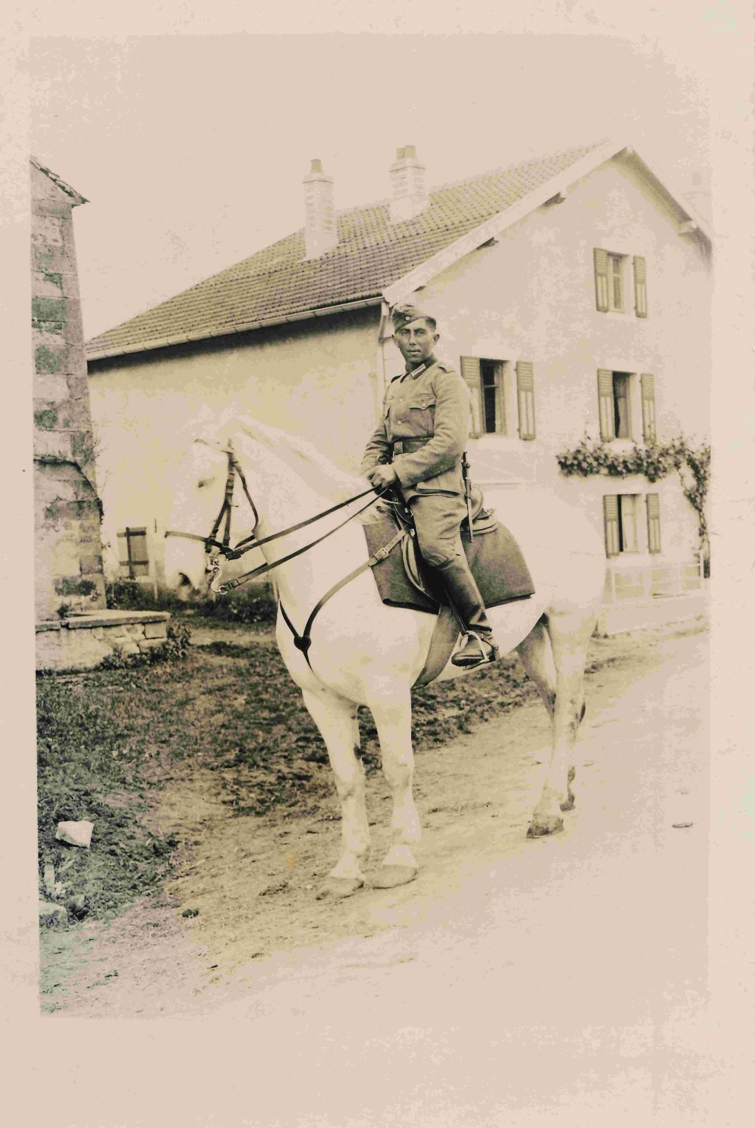 Johann Baliko (*1912/+1989) während seines Einsatzes im II. WK in Frankreich