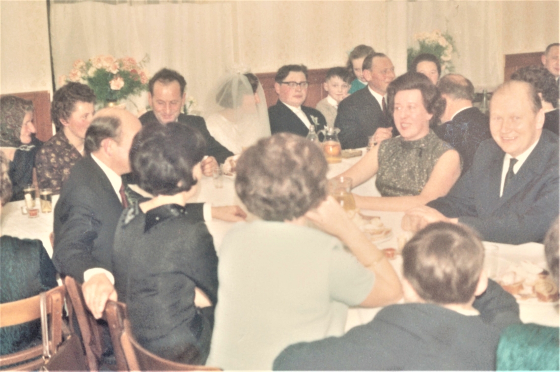 Hochzeit Isabella Baliko und Ernst Tölly am 4. Juli 1967: An der Tafel
