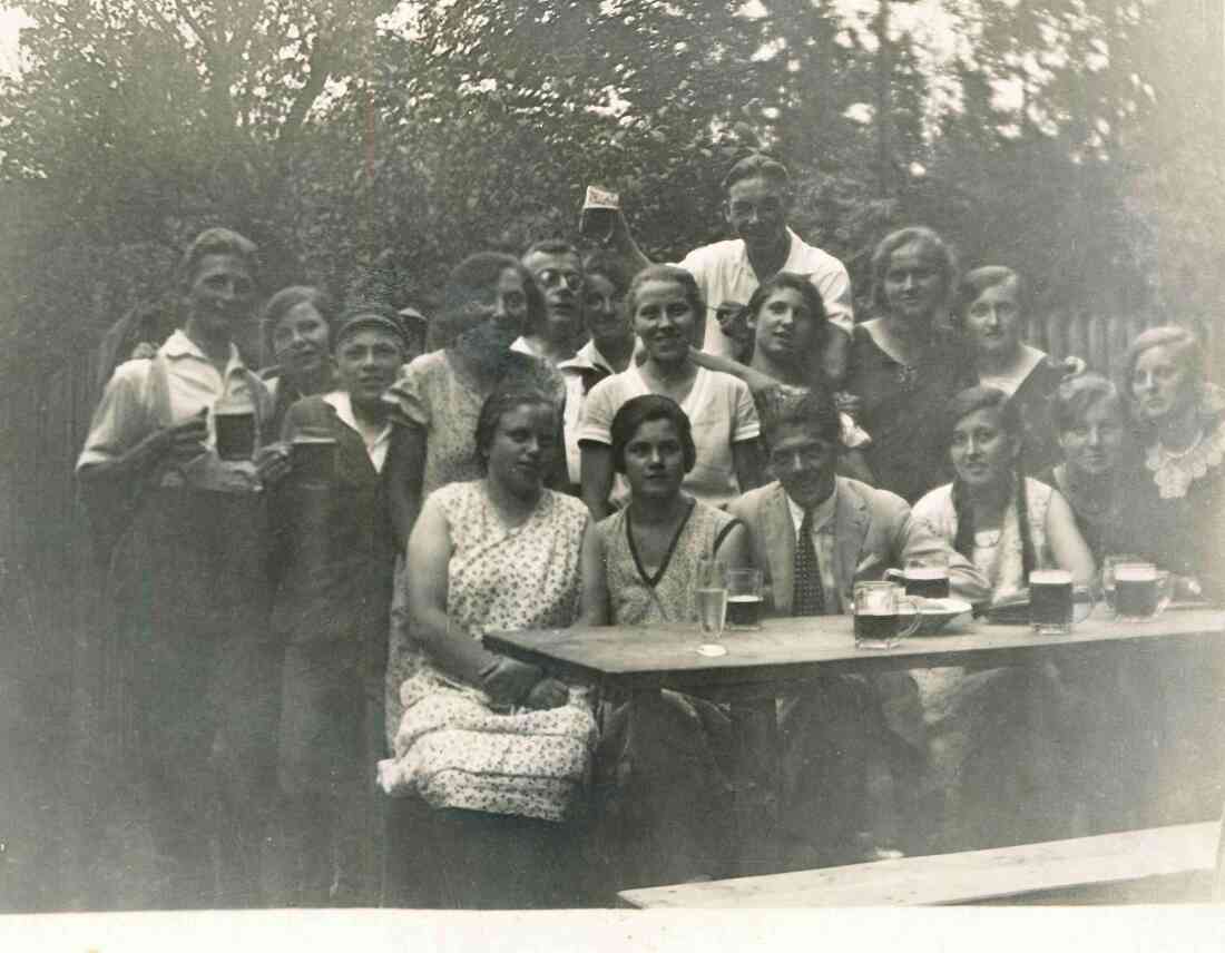 Kleiner Sonntagsausflug ins Gasthaus in der Warthenau zwischen Riedlingsdorf und Unterschützen - Granich/Hermann/Schober