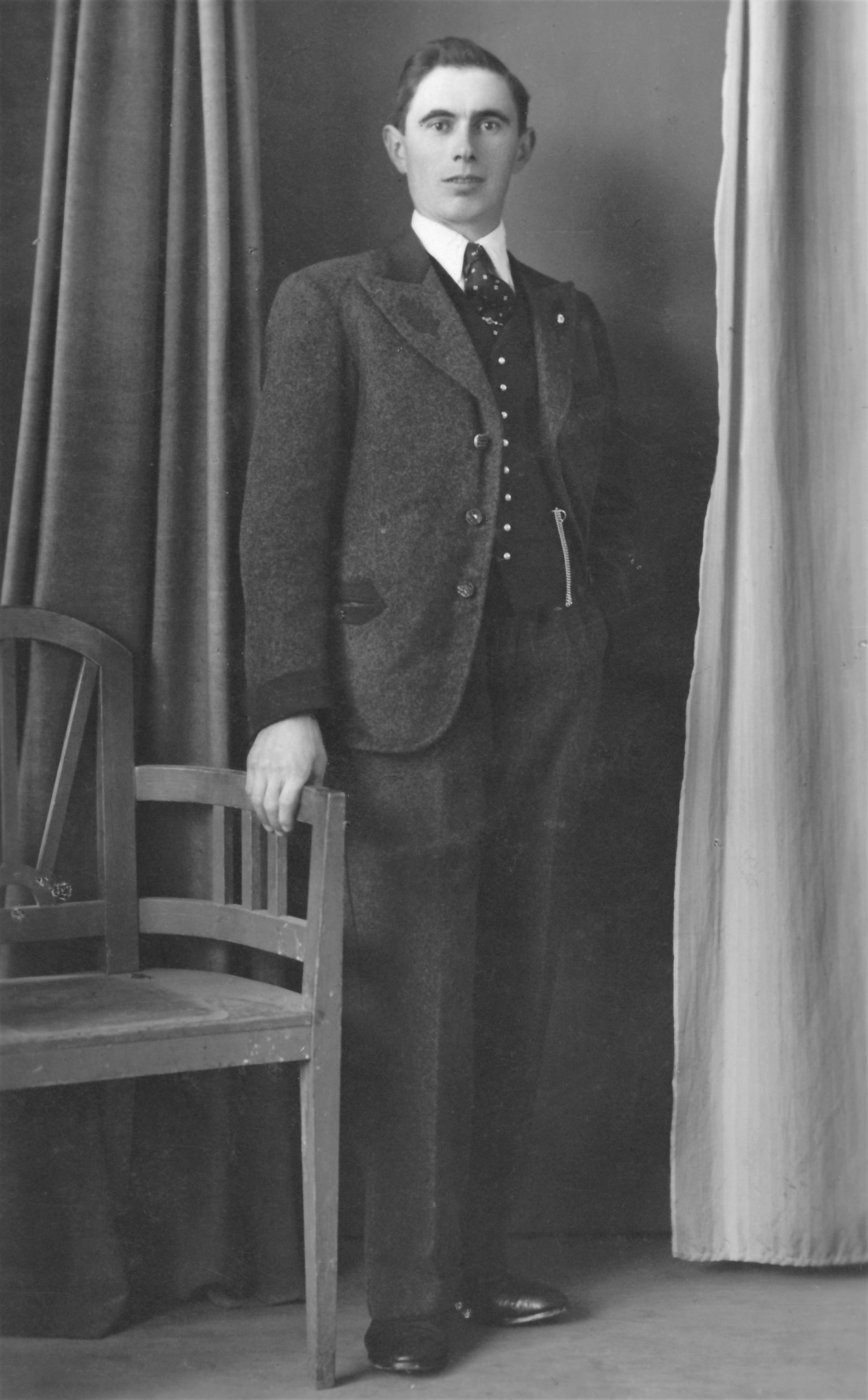 Stefan Molnar *1910 /+1999 (Pfluggassse 8) - Portrait