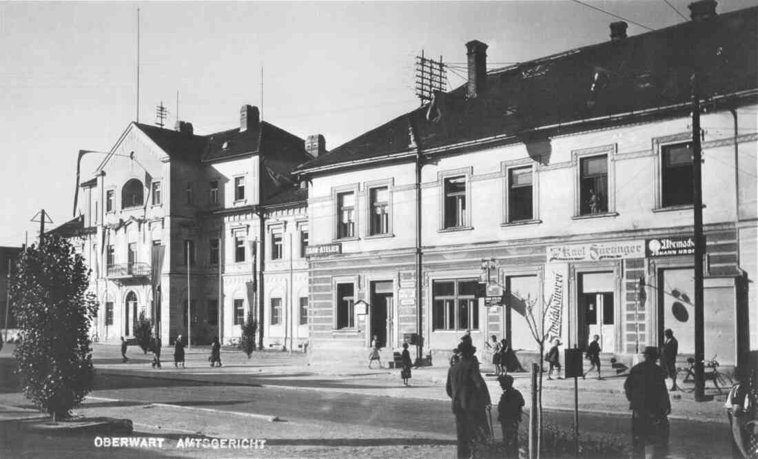Ansichtskarte: Oberwart Amtsgericht - und rechts das Gebäude OW 145b /  Hauptplatz 10