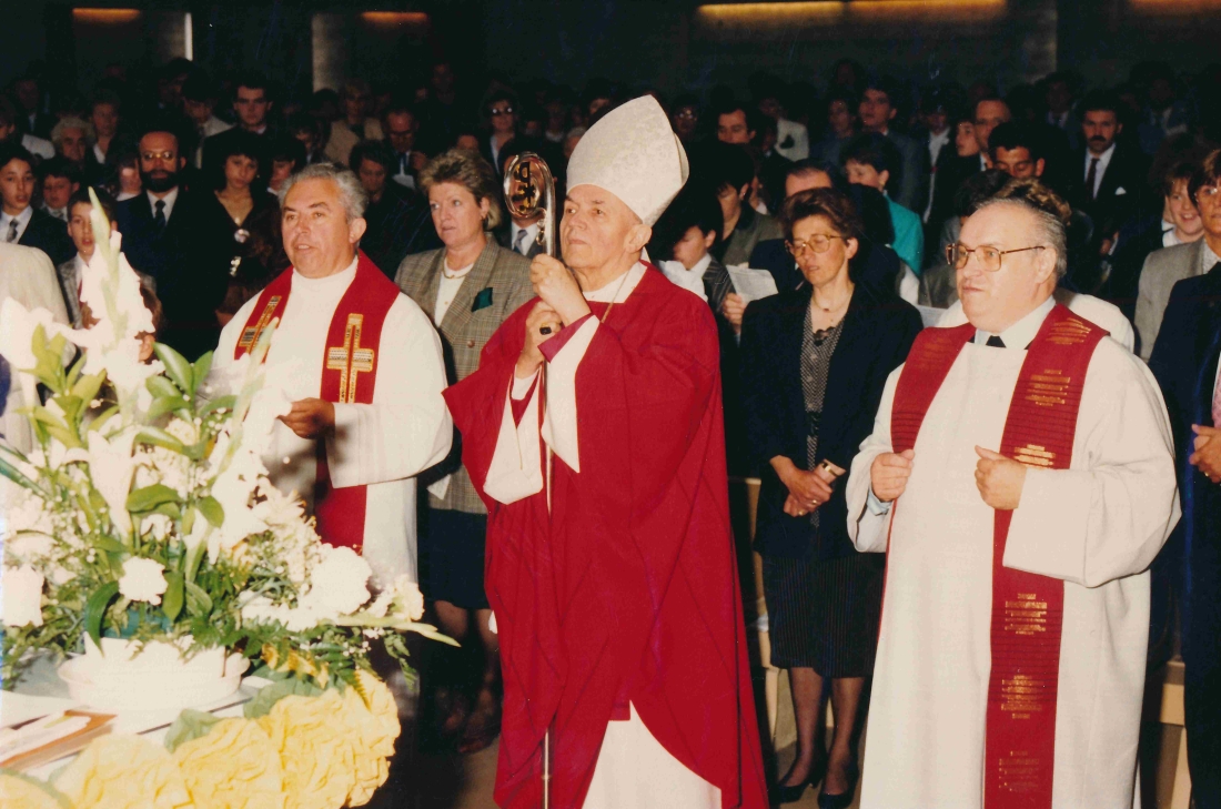 Röm. kath. Pfarre: Visitation und Firmung - durch Bischof Dr. Stephan Laszlo (Schwarz/Mikovits) am 23. Mai 1988
