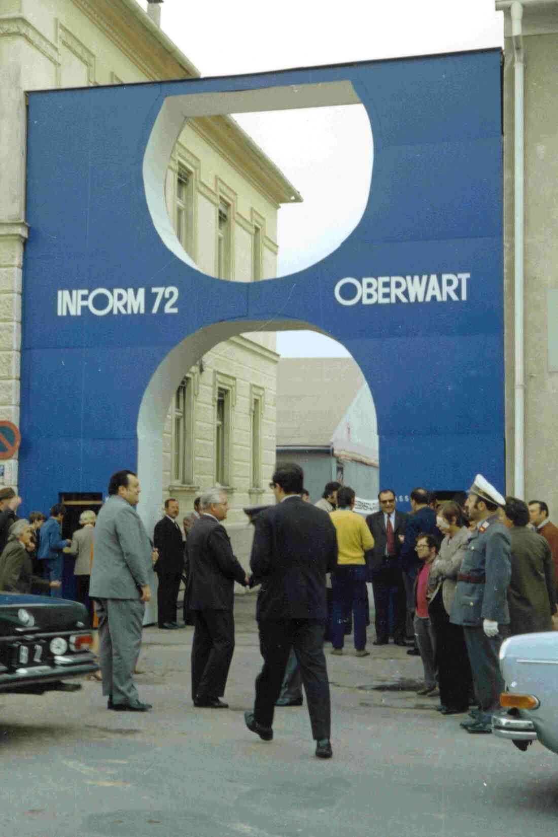 2. Inform in Oberwart: vor dem Eingangsbogen (Hauptplatz 8d) - Kranich/Kramer/Soronics/Langer/Wagner/Wukits