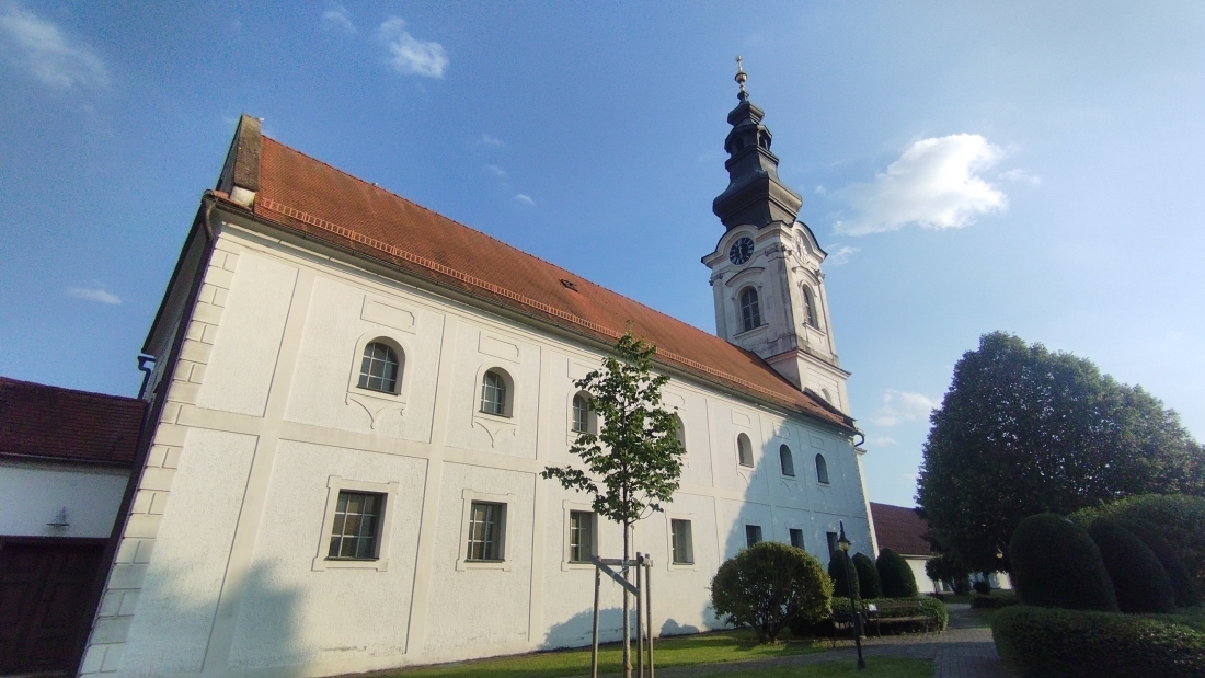 Ein Blick auf die reformierte Kirche Oberwart