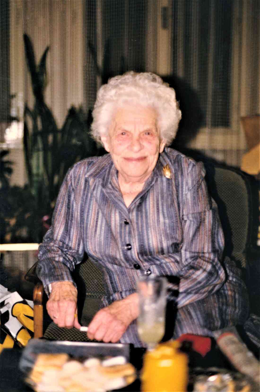 Maria Schranz(geb. Zambo, *1909 / +1991) - Portrait