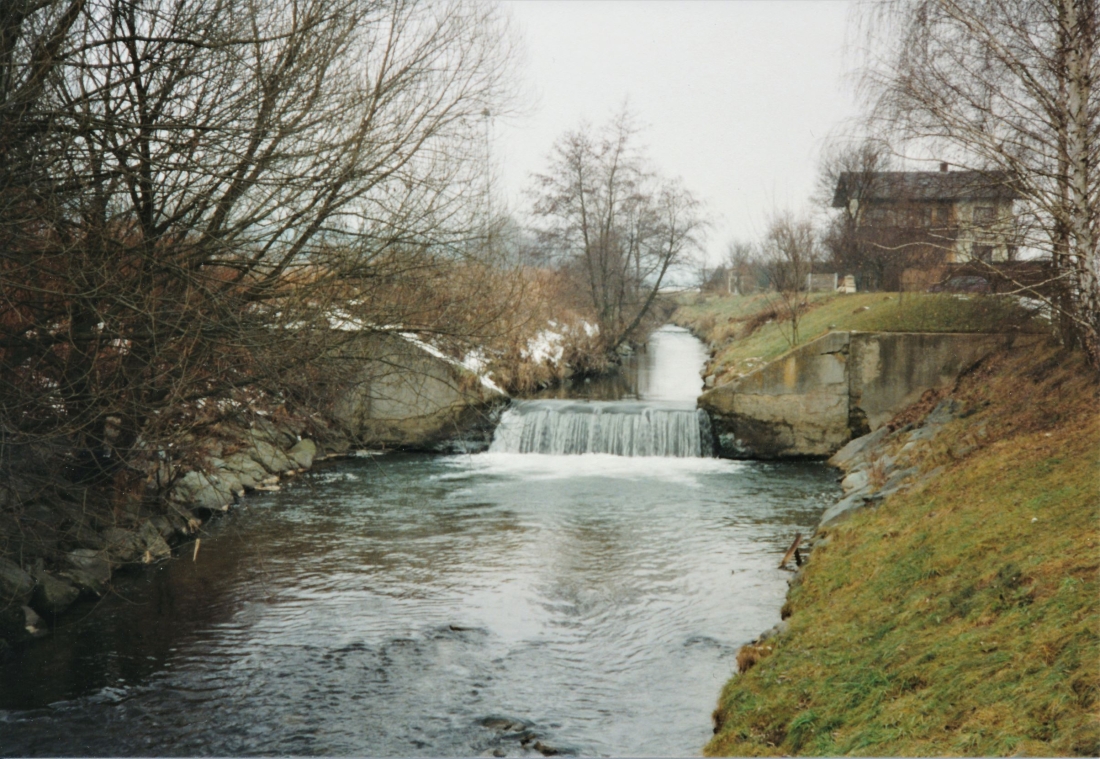 Pinka: Wehr nordöstlich des Stieberteichs