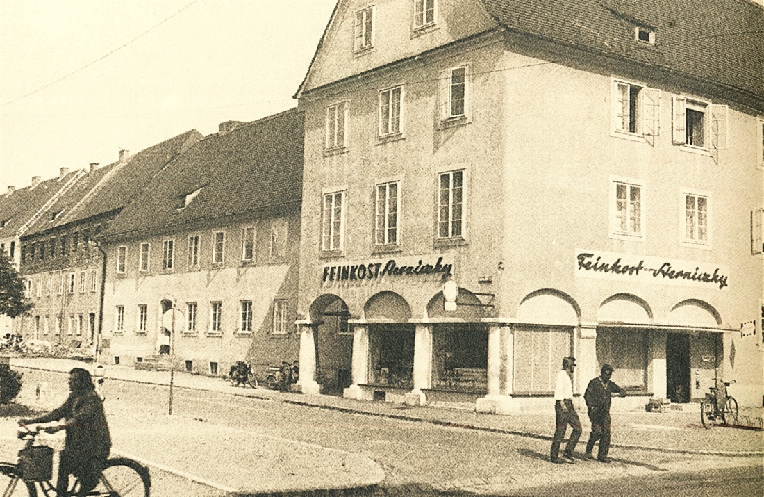 Feinkost - (früher: "Gemischtwarenhandlung zur Siedlung") Sterniczky - Südtirolersiedlung, Wienerstraße 22)