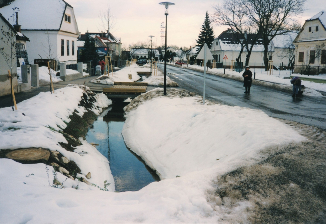 Überbauung und Neugestaltung im Verlauf des Wehoferbaches: Bereich Roseggergasse Richtung SO