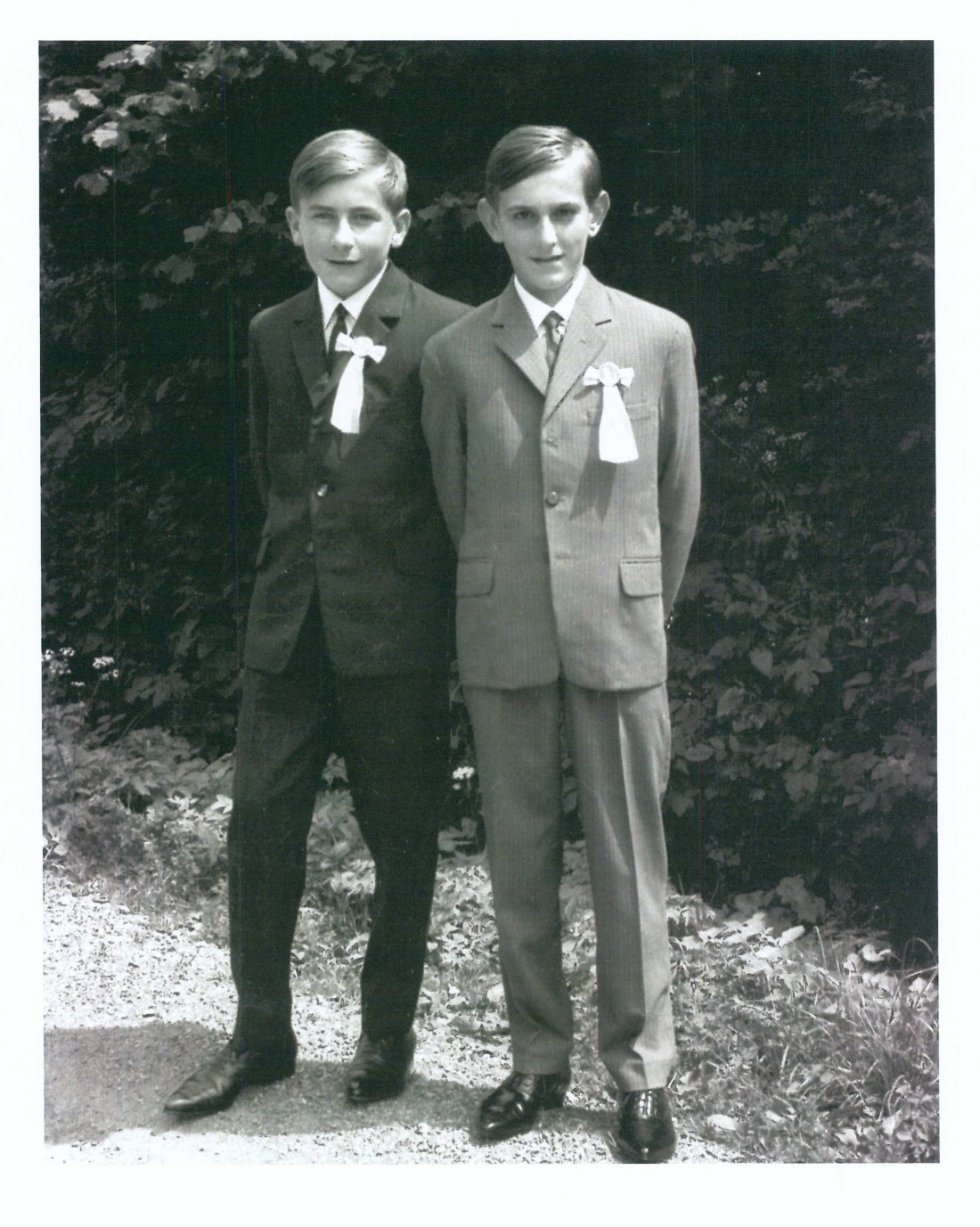 St. Martin: Firmung 1965 - links Ernst Röhrling und rechts Josef Garber