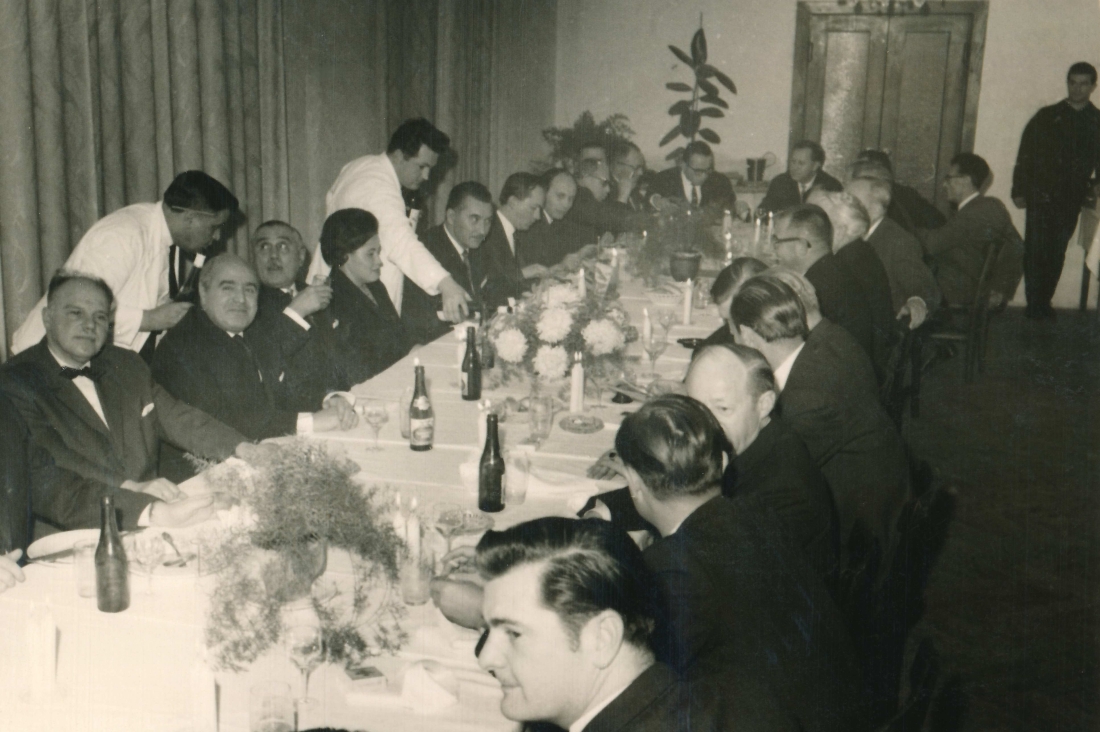 Einladung anlässlich des 50. Geburtstags von Dr. Ladislaus Fuith (Rechtsanwalt, *1914/+1969) im Gasthof Seper (Hauptplatz 2)