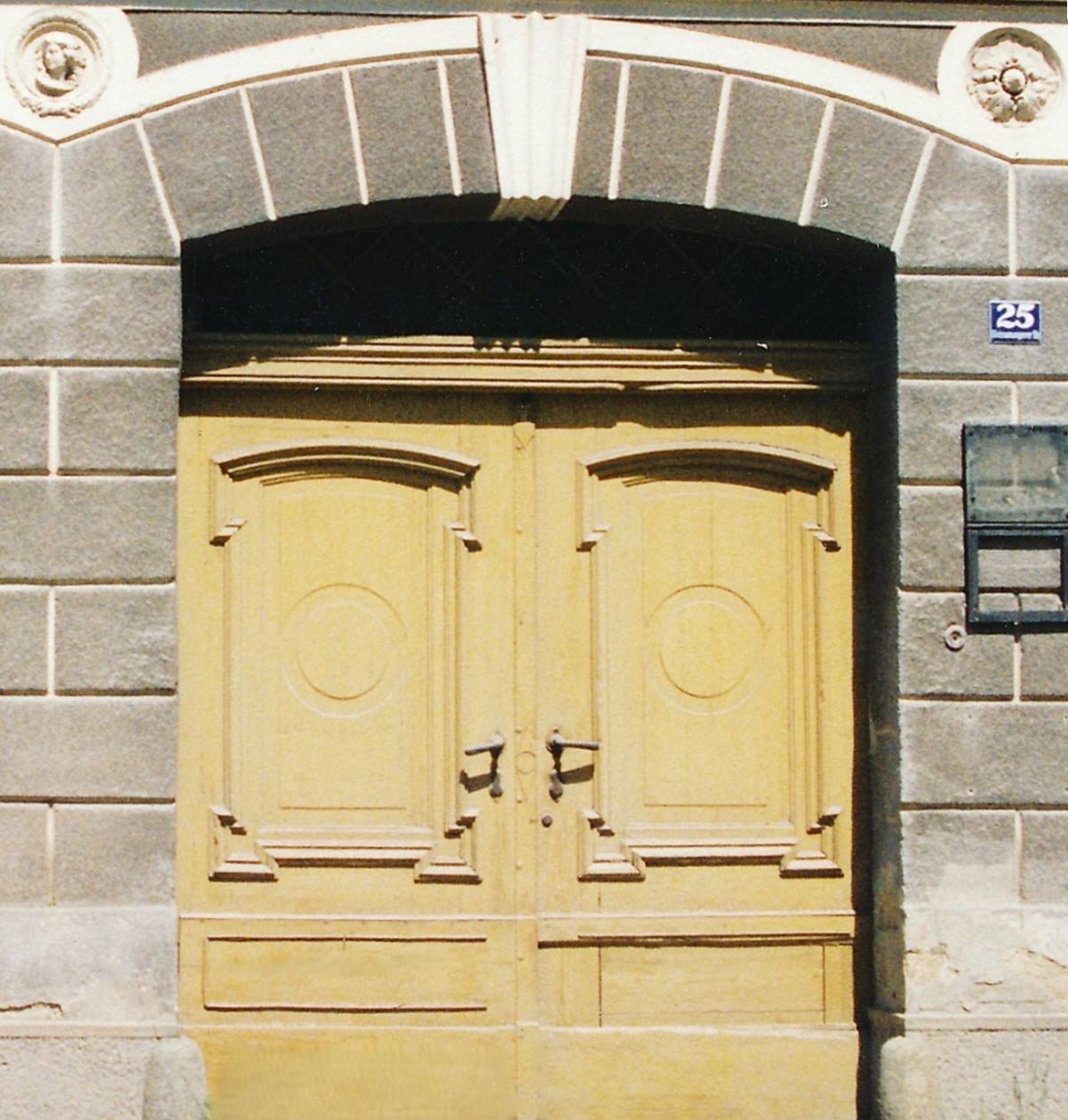 Detail - besondere Haustore: Fuith-Villa (OW 595/ Steinamangererstraße 25)