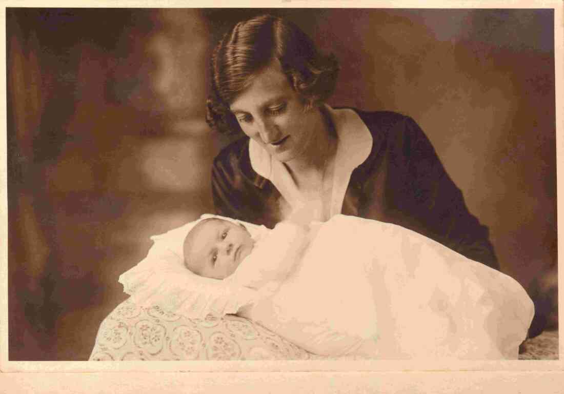 Taufe von Josef Böcskör jun. (*1932) mit Patin Anna Vörös (*1898/+1978)