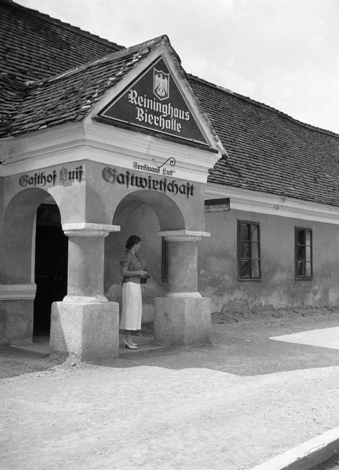 "Reininghaus Bierhalle" und Gasthof bzw. Gastwirtschaft Ferdinand Luif - OW 152 / Wienerstraße 1