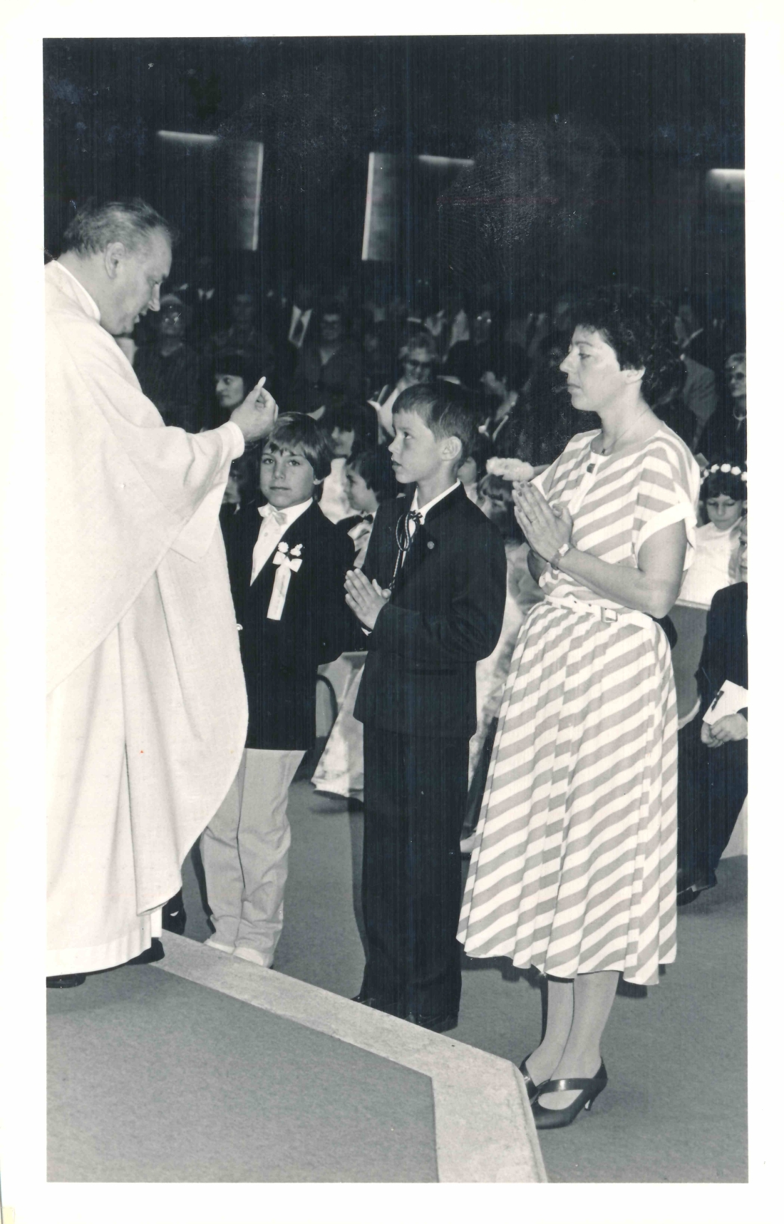 Röm. kath. Pfarre: Erstkommunion 1984 - Schwarz/Volcic/Hrabak