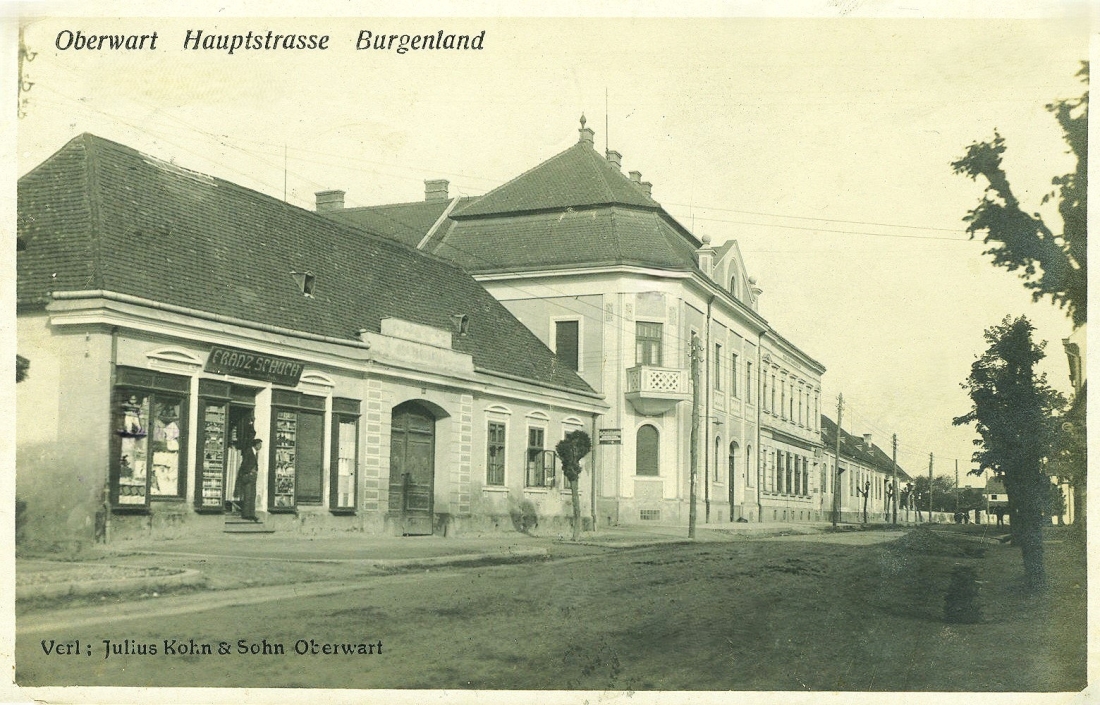 Blick auf die Häuser Wienerstraße 3 "Gemischtwarenhandlung Franz Schuch" und Wienerstraße 5 "Palais Schlenger"