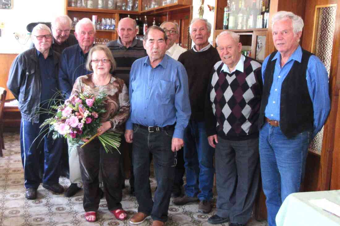Die "Dienstagrunde" gratuliert der Chefin des Hauses Kantor, Esthi Engelmeyer zum 70-er