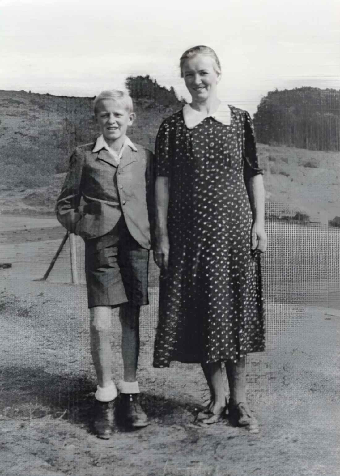 Gerhard Schönfeldinger mit seiner Mutter Theresia Schönfeldinger