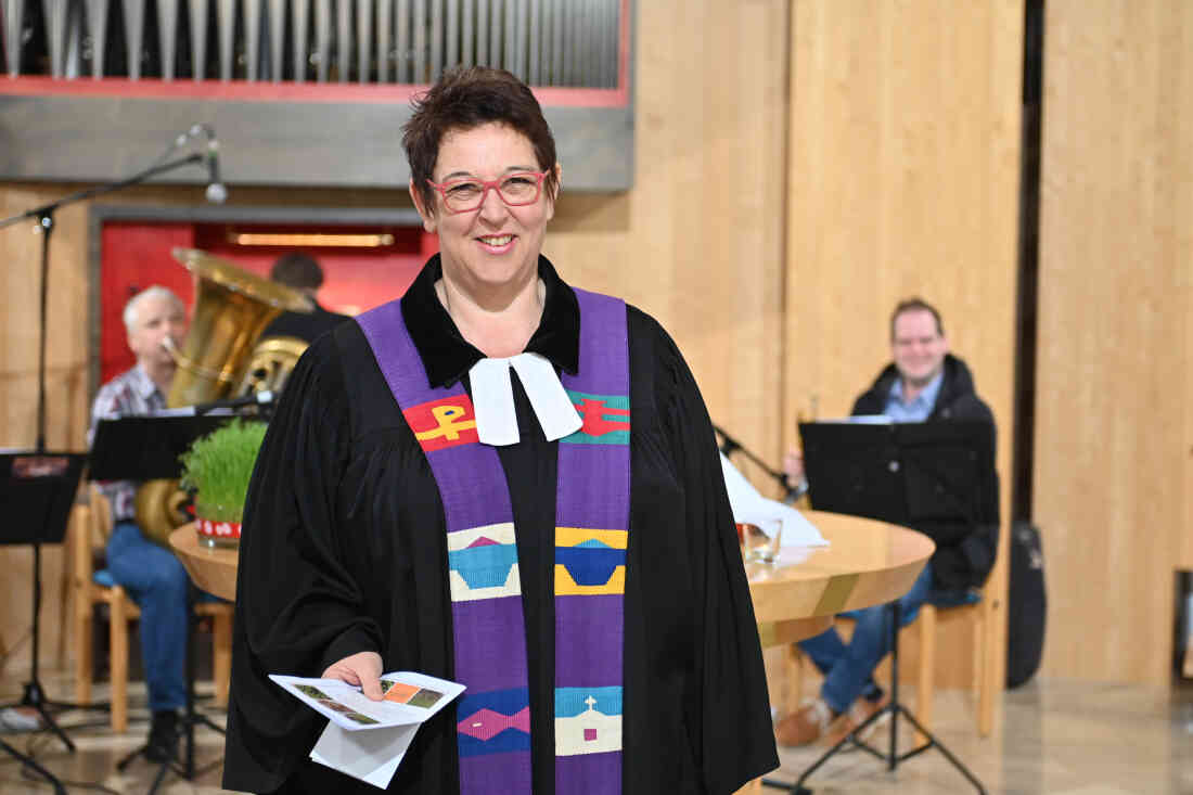 Evang. Pfarrgemeinde AB: Pfarrerin Mag. Sieglinde Pfänder - Rektorin der Diakonie Burgenland