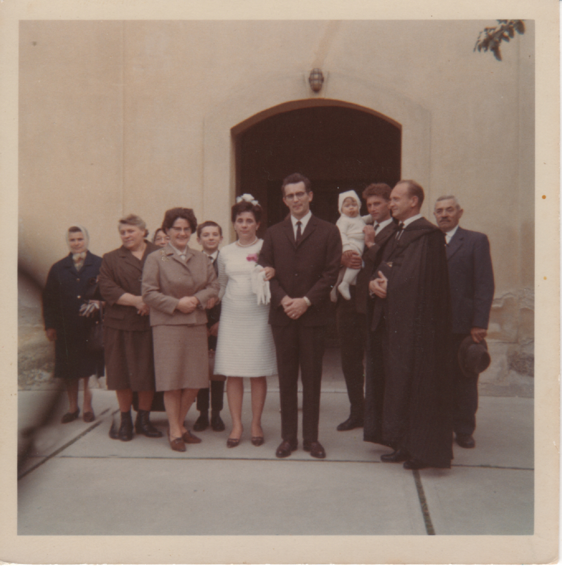 Hochzeits-Erneuerungszeremonie von Gisela Adorjan und Lorinc Lukas in Oberwart (Hochzeit in Chicago USA 1965) - Original "Wedding vow renewal ceremony in Oberwart of Gisela Adorjan and Lorinc Lukacs (original wedding in Chicago USA 1965)"