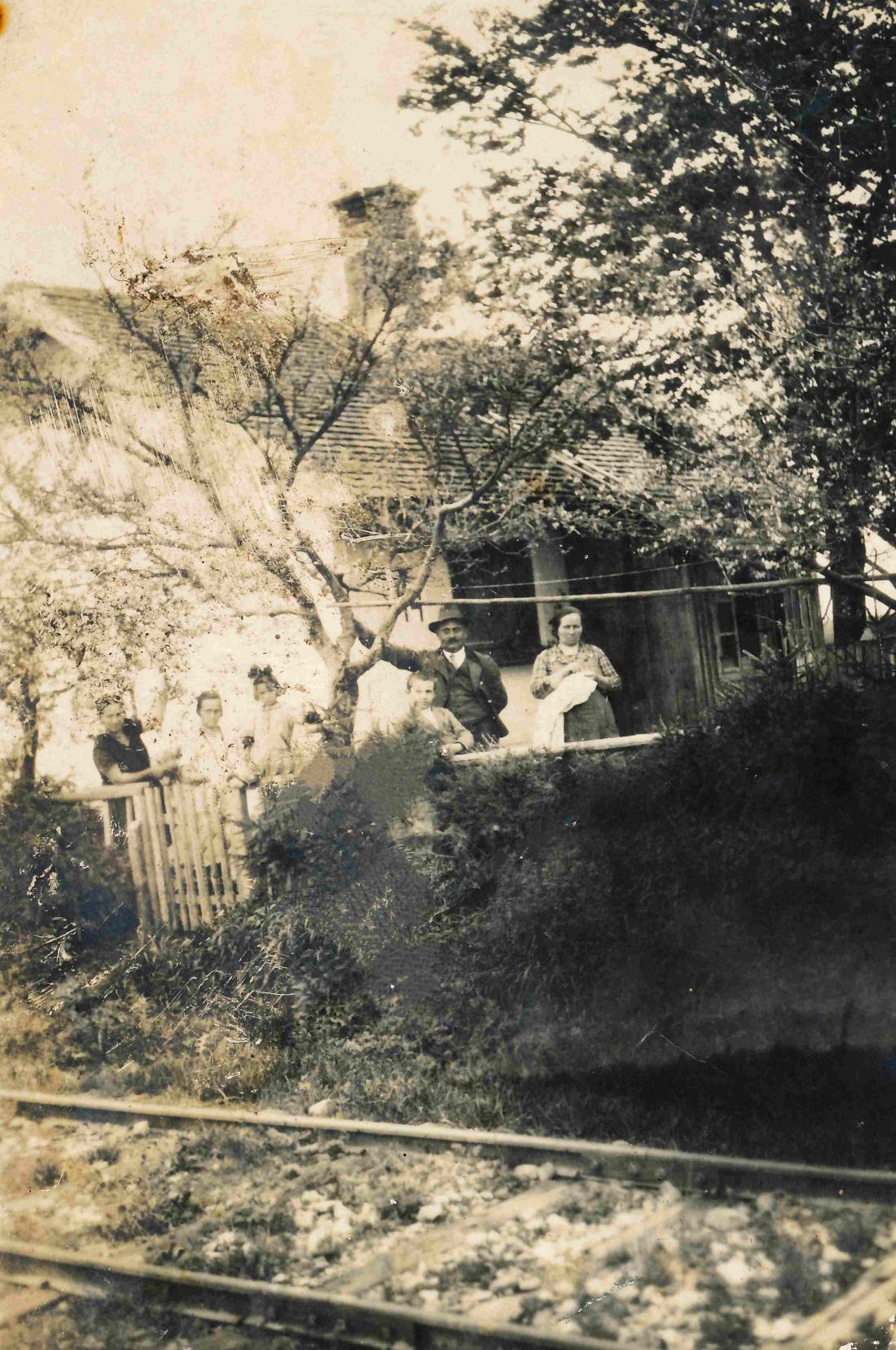 OW 652 / Wächterhaus 14 in der Warthenau (auch Wartenau) mit Familie Benkö (heute Parkplatz gegenüber Augasse 4)