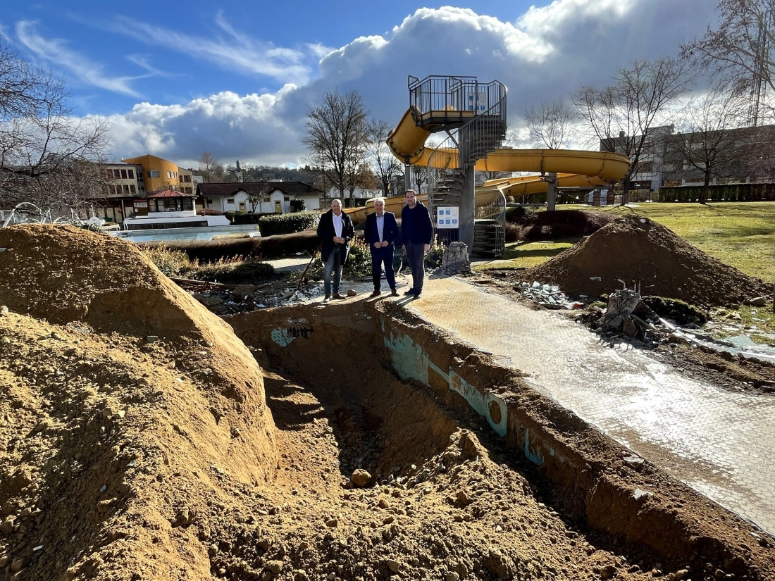 Abriss des ehemaligen Hallenbades / Mondo-Markts / Penny-Markts / Lagers (Schulgasse 18)
